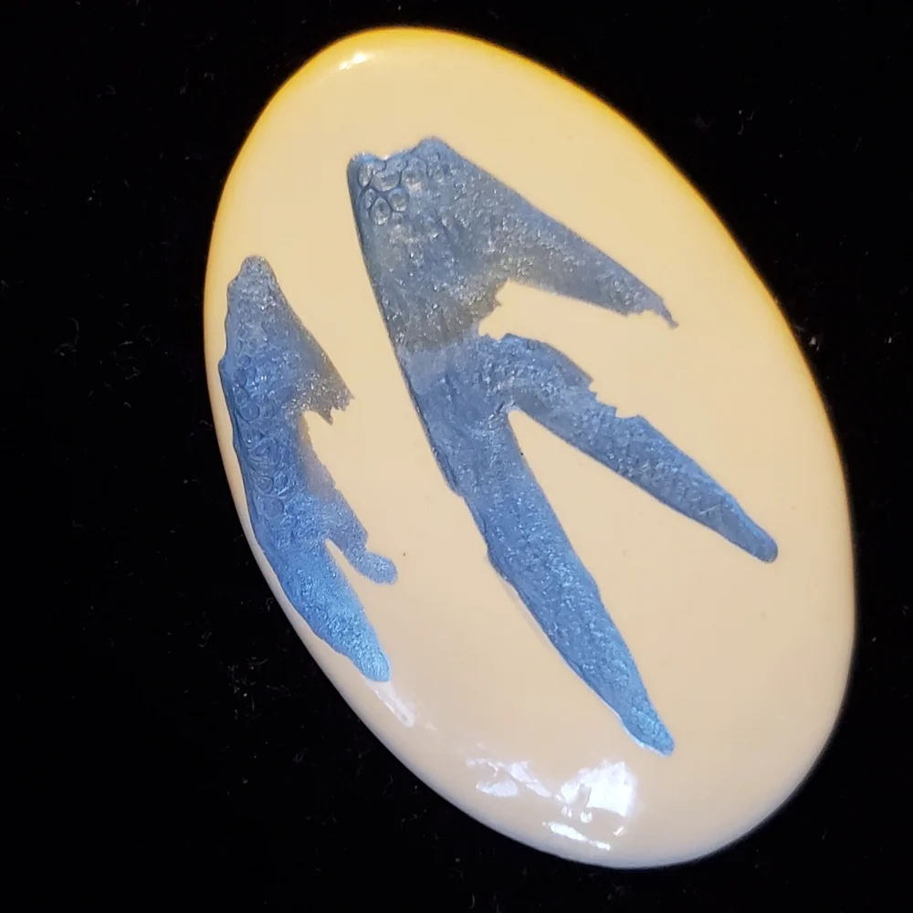 Vintage 80s paint splash brooch cream and blue metallic